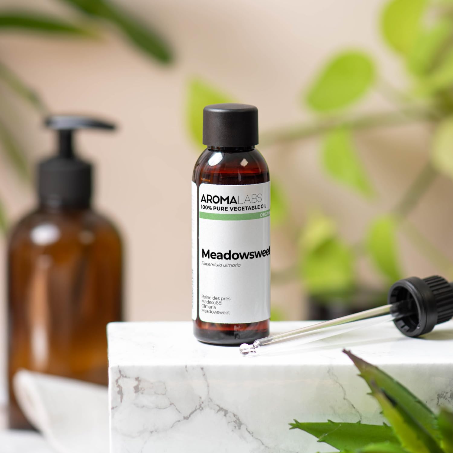 ORGANIC - MEADOWSWEET Infused Oil - 50mL - 100% Pure, Natural and Cosmos Certified - AROMA LABS (French Brand)