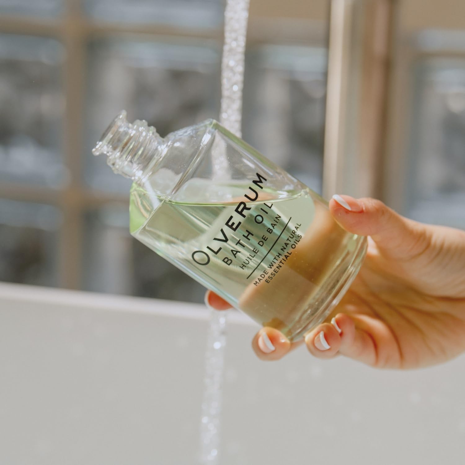 OLVERUM - Natural Bath Oil | Vegan, Cruelty-Free, Revitalizing Clean Beauty Bath Oil (4.25 fl oz | 125 ml)