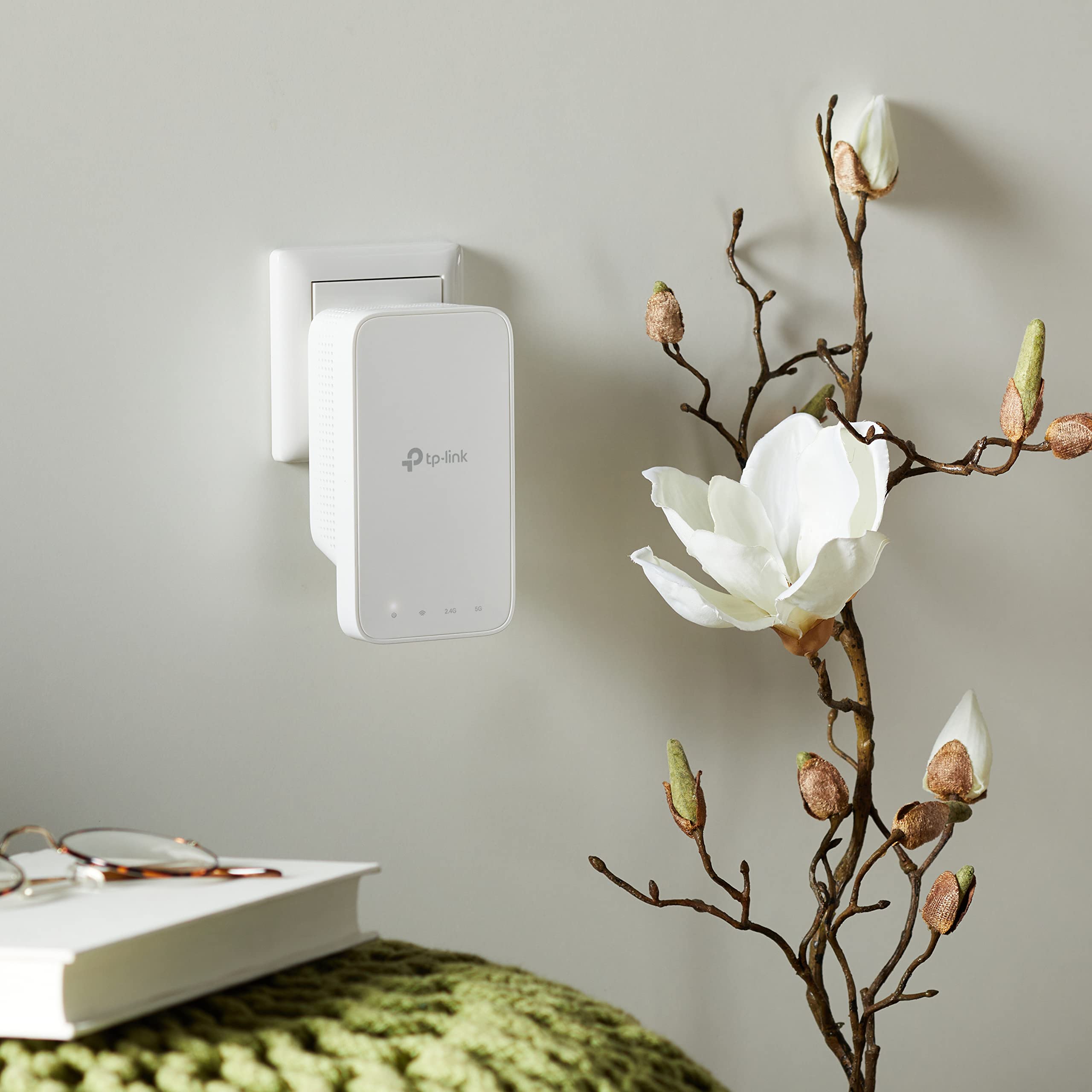 TP-Link RE300 AC1200 WiFi Extender Booster WiFi Booster