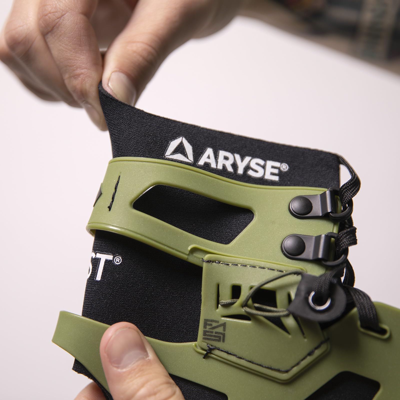 ARYSE IFAST Ankle Brace - Ankle Stabilizer For Men & Women - Great For Basketball, Volleyball, Soccer & More! (Medium, Frosted, Single)