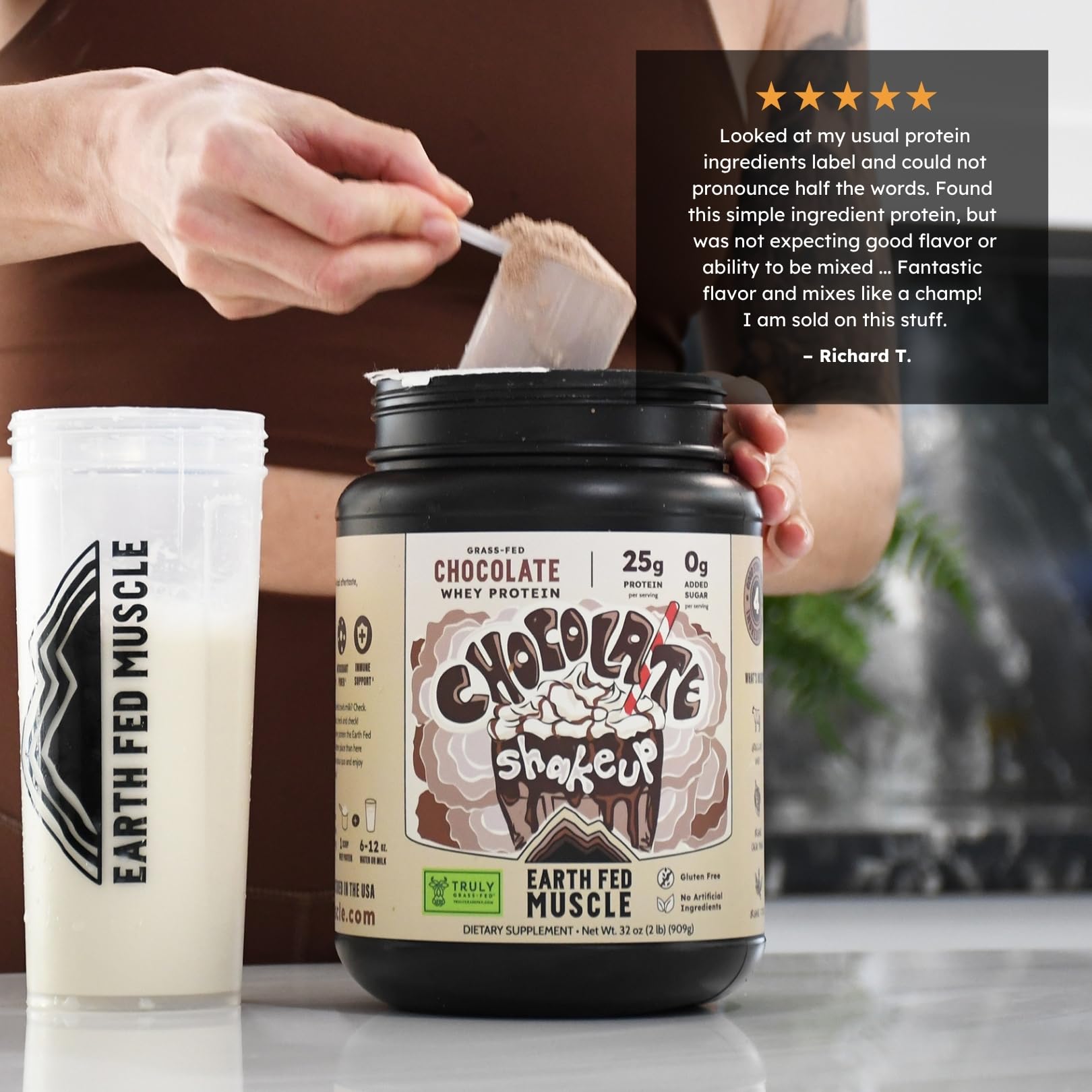 Earth Fed Muscle Chocolate Shakeup Irish Grass Fed Whey Protein Isolate, Third-Party Certified. 25g Protein, Chocolate - Non-GMO, Hormone Free, Soy Free, Gluten Free - 2 LB, 29 Servings