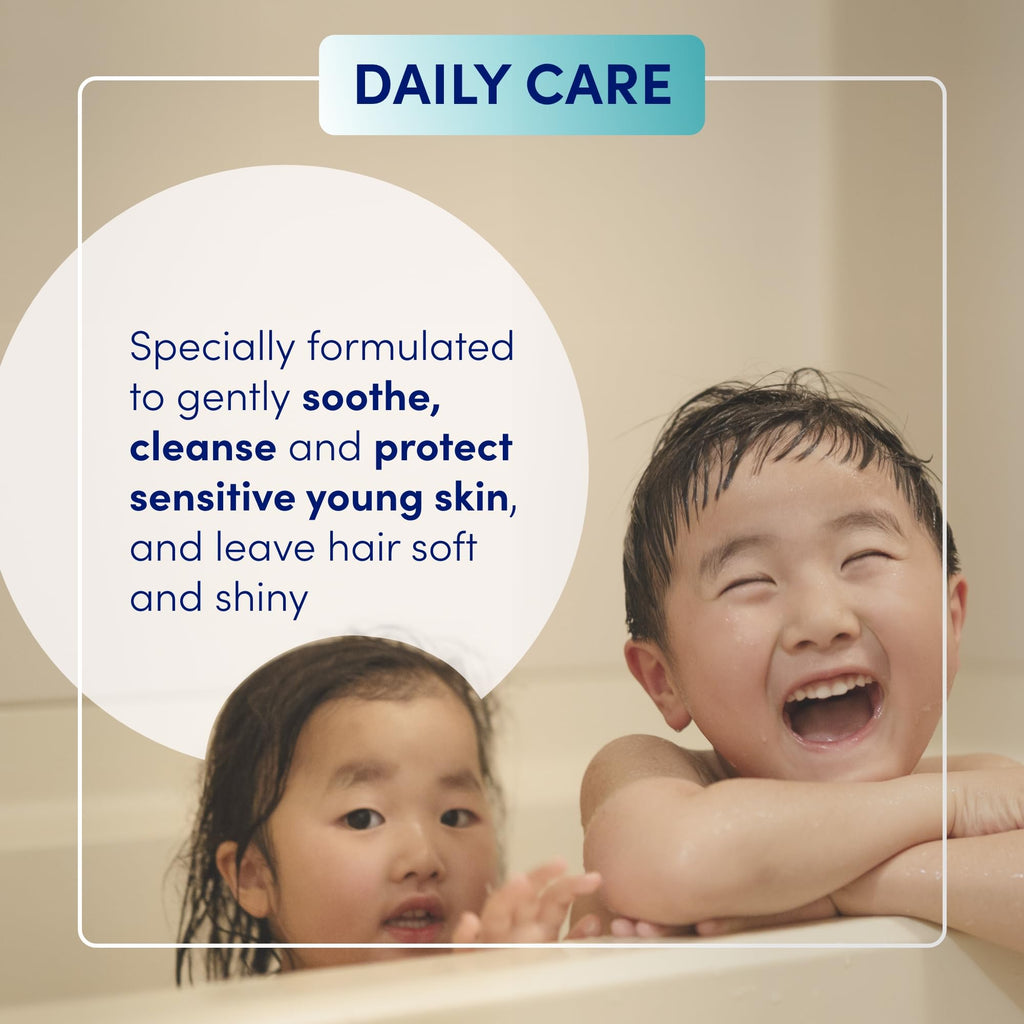 Oilatum Junior Sweet Dreamz Head to Toe Wash, For Dry, Sensitive and Eczema-Prone Skin, Soothing and Hydrating Cleanser for Kids, Dermatologist Recommended for Itchy and Irritated Skin, 1 x 300ml
