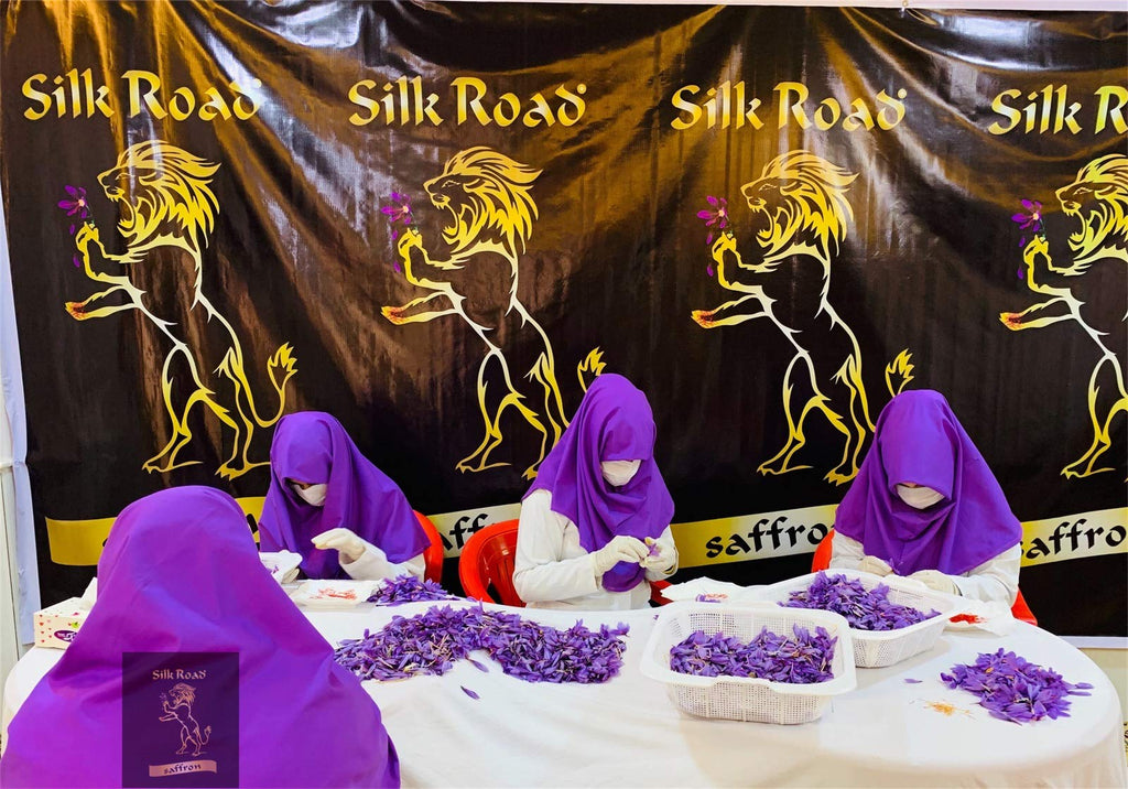 SAFFRON SILK BODY CREAM (60 gram / 2 oz)