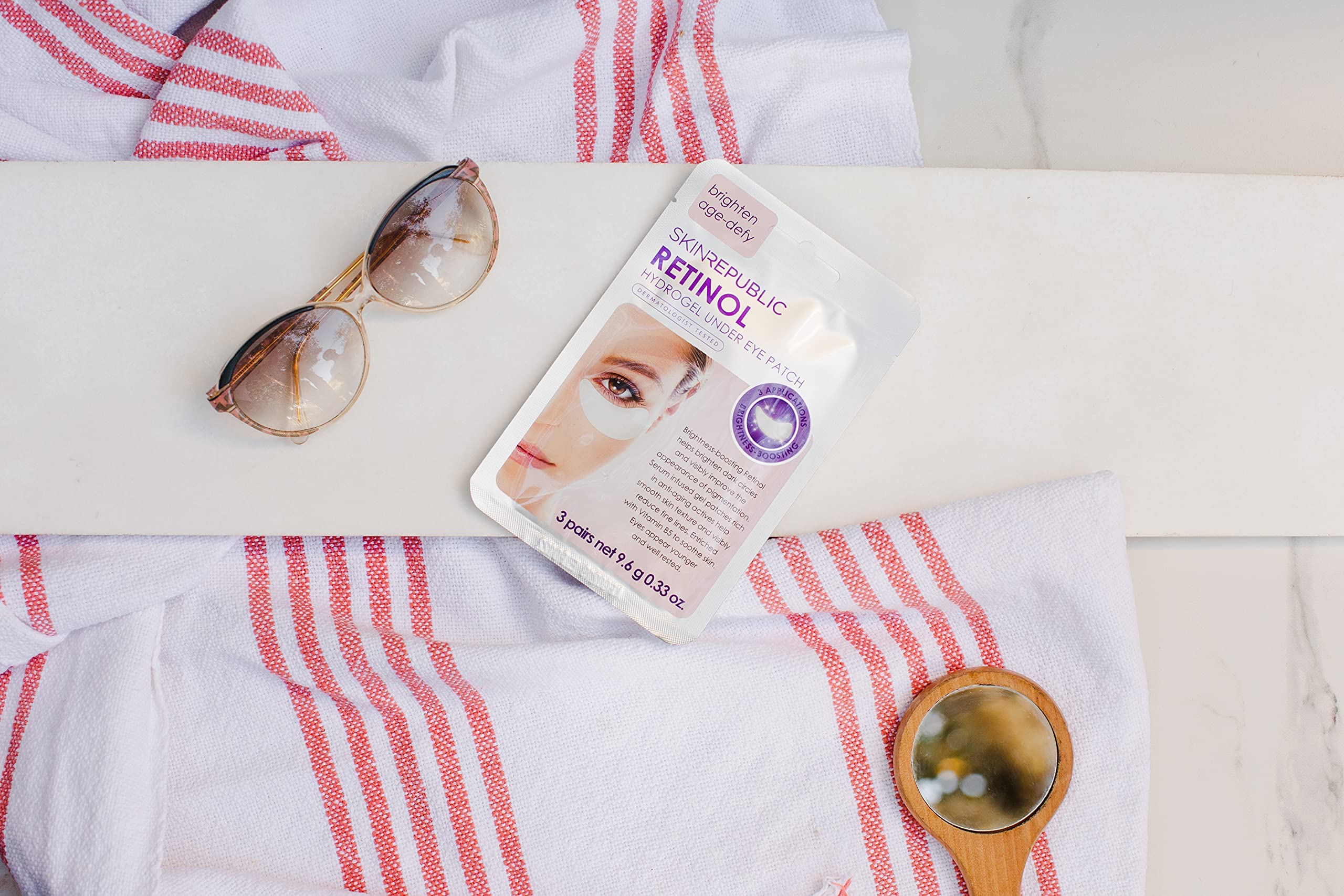 Skin Republic Retinol Under Eye Mask Clinically Proven to Reduce Crow’s Feet and Deep Wrinkles. Made in Korea. 3 pairs of under eye masks.